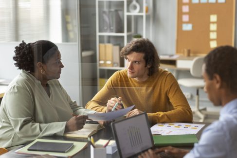 medium-shot-people-looking-through-partitions